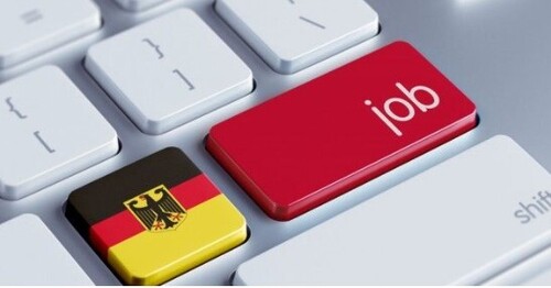 "В купе потяга, крім мене, три жінки..." - Тетяна Доцяк