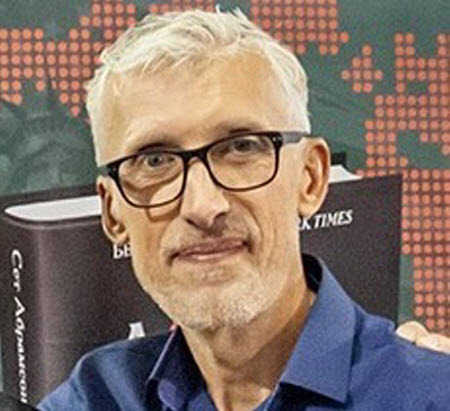 «Консервам "Колесо Истории" не остановить...» - Олег Пономарь