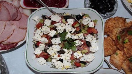 Бабусині страви: "Салат Грецький класичний"